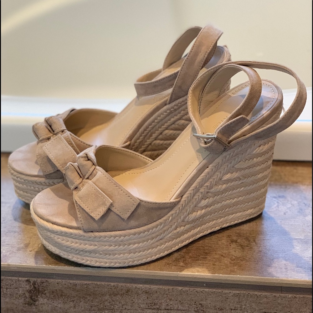 Kendall + Kylie Gwen Espadrille Wedge size 7